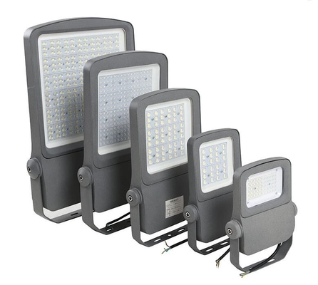 Truck Led Outdoor Led Stadium Flood Light 100w 200w Portabel Untuk Lansekap