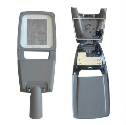 Lampu jalan LED luar dengan perlindungan IP66 dan efisiensi cahaya tinggi yang cocok untuk berbagai ketinggian instalasi