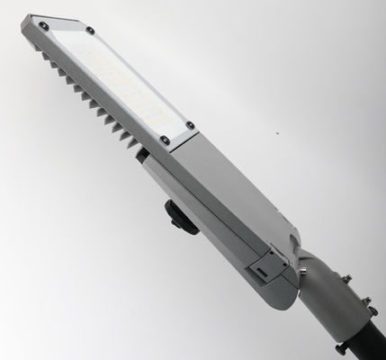 30W 150W 300W LED Street Light Housing Faktor Daya Tinggi 0,95 Panjang umur 50